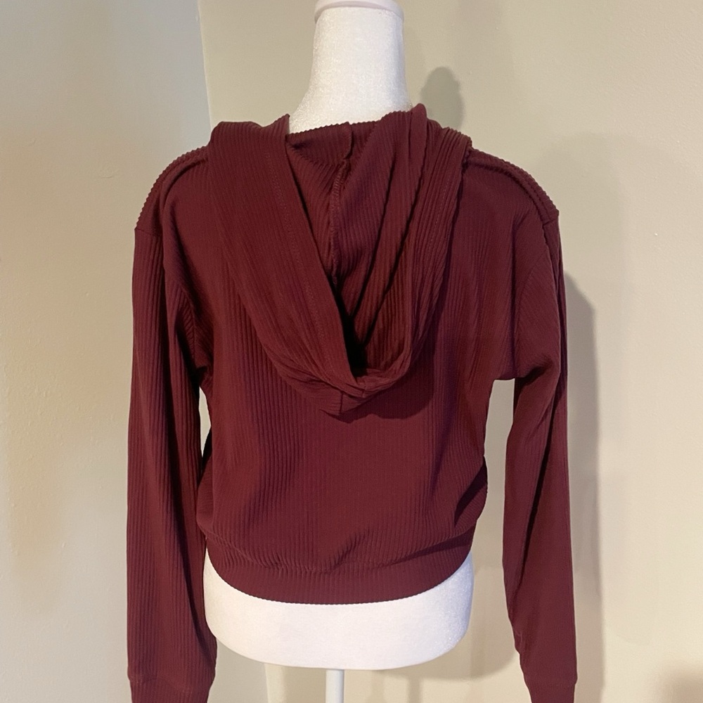 Women's Burgundy Ribbed Hoodie and Pants Set - Picture 5 of 7